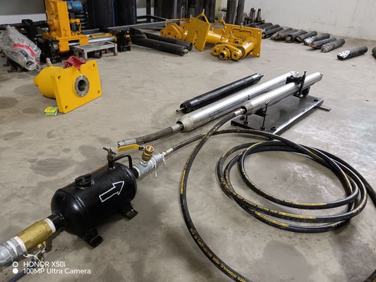 BM Series Pneumatic Mole with 2.1-2.9 Hz Impact Frequency 0.4-0.7 MPa Air Pressure and 1.2-1.6 m3/min Air Volume for HDD Drill Pipe